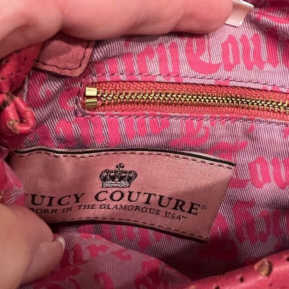 ♥️ JUICY COUTURE Y2K rare red leather cut out heart flap chain crossbody bag - Picture 13 of 16